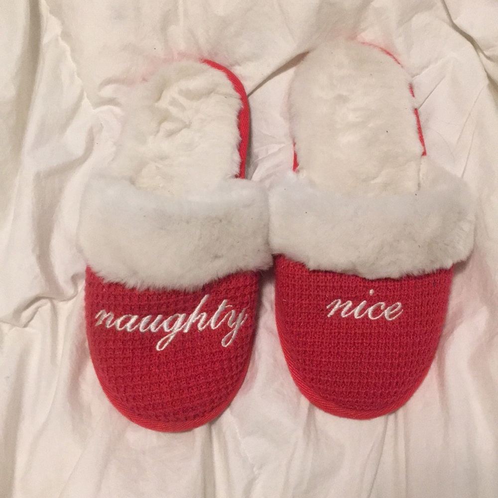 LIKE NEW Victoria Secret Slippers